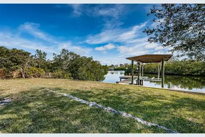 624 Mayo Street, Crystal Beach, FL 34681 - Photo 22