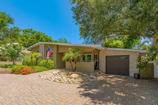 308 Barbara Cir, Belleair, FL 33756 - Photo 2