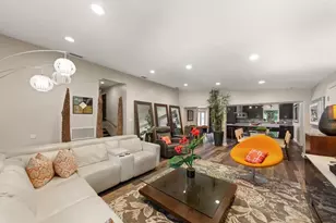 308 Barbara Cir, Belleair, FL 33756 - Photo 10