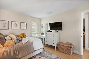 1985 Carolina Ave NE, Saint Petersburg, FL 33703 - Photo 32