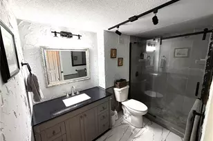 51 Island Way, Clearwater Beach, FL 33767 - Photo 28