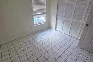 2010 Branch Tree Ln, Brandon, FL 33511 - Photo 24