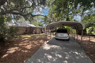 9803 Ethel St, Gibsonton, FL 33534 - Photo 4