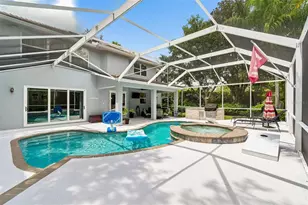 10201 Garden Alcove Dr, Tampa, FL 33647 - Photo 4