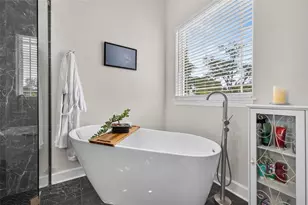 815 59th Ave NE, Saint Petersburg, FL 33703 - Photo 22