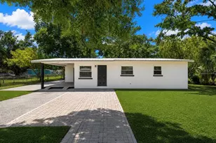 1715 1st St SW, Ruskin, FL 33570 - Photo 1