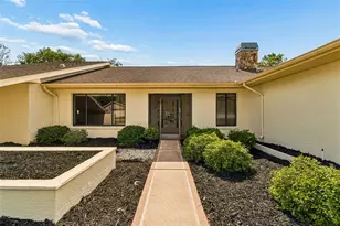 5284 Lydia Ct, Spring Hill, FL 34608 - Photo 2