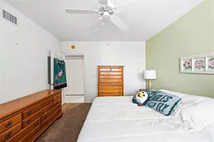 1200 Country Club Dr, Largo, FL 33771 - Photo 38