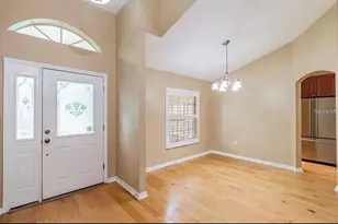 4914 N Mendenhall Dr, Tampa, FL 33603 - Photo 2