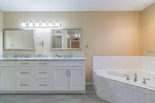 4914 N Mendenhall Dr, Tampa, FL 33603 - Photo 12