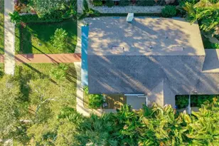 2758 10th St N, Saint Petersburg, FL 33704 - Photo 40