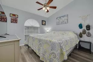 1848 77th Ave N, Saint Petersburg, FL 33702 - Photo 12