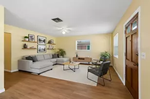 6706 S Mascotte St, Tampa, FL 33616 - Photo 2