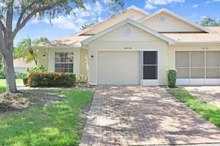 2418 New Haven Cir, Sun City Center, FL 33573 - Photo 4