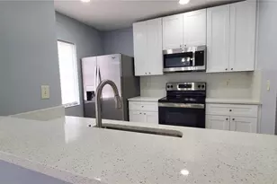 1661 Fluorshire Dr, Brandon, FL 33511 - Photo 4