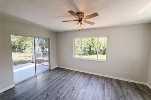 9281 Bay Dr, Spring Hill, FL 34608 - Photo 6