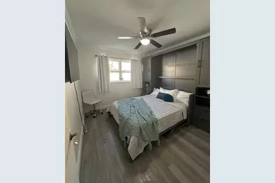 233 38th Avenue SE, Saint Petersburg, FL 33705 - Photo 10