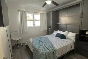 233 38th Ave SE, Saint Petersburg, FL 33705 - Photo 10