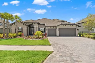 33161 Kateland Dr, Wesley Chapel, FL 33545 - Photo 8