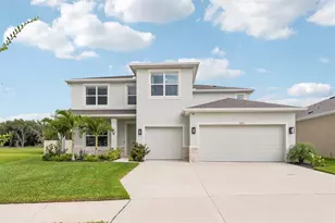 6076 Wandering Willow Dr, Wesley Chapel, FL 33545 - Photo 1