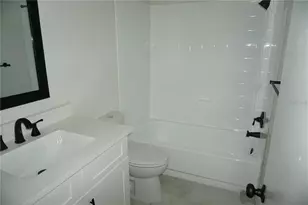 2404 Brigadoon Dr, Clearwater, FL 33759 - Photo 18