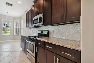5222 Clover Mist Dr, Apollo Beach, FL 33572 - Photo 8