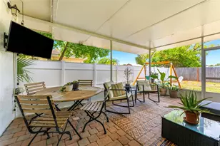 3905 W Pearl Ave, Tampa, FL 33611 - Photo 16