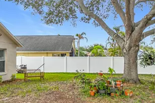 7016 Jamestown Manor Dr, Riverview, FL 33578 - Photo 38