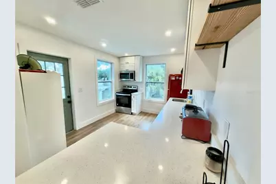 2238 Quincy Street S, Saint Petersburg, FL 33711 - Photo 6