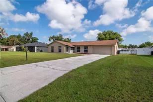 1208 Lady Guinevere Dr, Valrico, FL 33594 - Photo 2