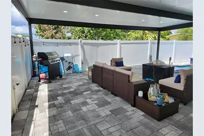 7514 Paradise Place, Tampa, FL 33619 - Photo 10