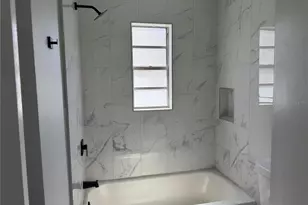 5102 Peachgreen Ct, Tampa, FL 33624 - Photo 24