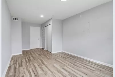 5102 Peachgreen Court, Tampa, FL 33624 - Photo 14