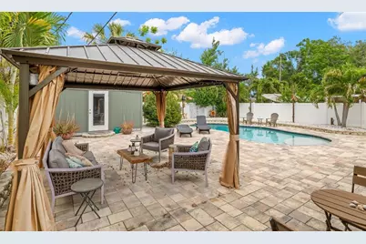 10437 Cirimoya Lane, Seminole, FL 33772 - Photo 16