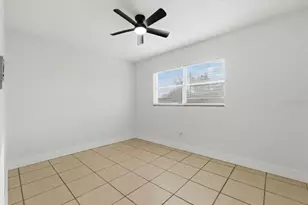 10930 N Aster Ave, Tampa, FL 33612 - Photo 22