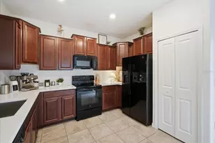 7656 Ginger Lily Ct, Tampa, FL 33619 - Photo 10