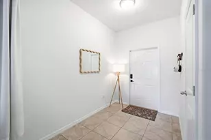 7656 Ginger Lily Ct, Tampa, FL 33619 - Photo 4