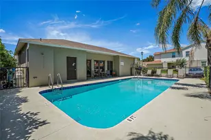 5246 Neil Dr, Saint Petersburg, FL 33714 - Photo 30