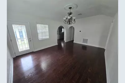 300 E Idlewild Avenue, Tampa, FL 33604 - Photo 4