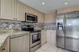 2876 Lake Valencia Blvd E, Palm Harbor, FL 34684 - Photo 8