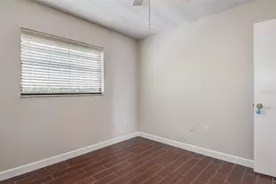 2876 Lake Valencia Blvd E, Palm Harbor, FL 34684 - Photo 38