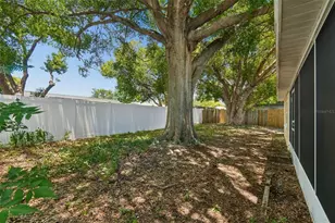 7105 Oakshire Dr, Port Richey, FL 34668 - Photo 44