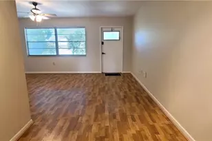 911 Washington Ave, Largo, FL 33770 - Photo 4