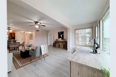 1900 68th Street N #301, Saint Petersburg, FL 33710 - Photo 16