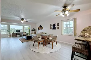 1900 68th St N, Saint Petersburg, FL 33710 - Photo 8