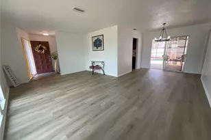 2224 42nd St W, Bradenton, FL 34205 - Photo 4