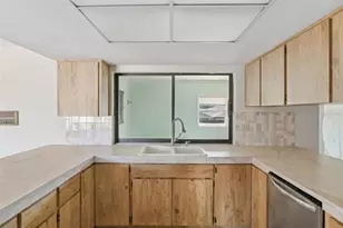 10200 Sunburst Ct, Spring Hill, FL 34608 - Photo 16