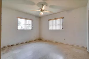 5619 19th Ave N, Saint Petersburg, FL 33710 - Photo 14