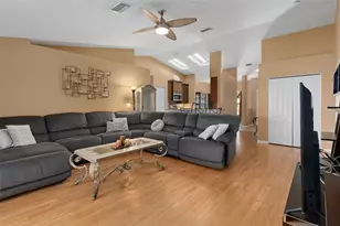 15437 Deer Path Dr, Brooksville, FL 34604 - Photo 8