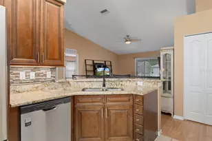 15437 Deer Path Dr, Brooksville, FL 34604 - Photo 14
